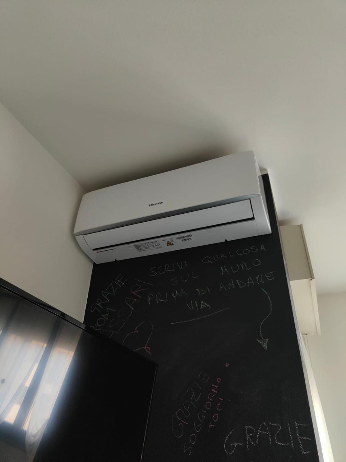 "Come A Casa" - Appartamento Gigi - Self Check In - Ospedale Humanitas - Forum Assago - Tram15 รอซซาโน ภายนอก รูปภาพ